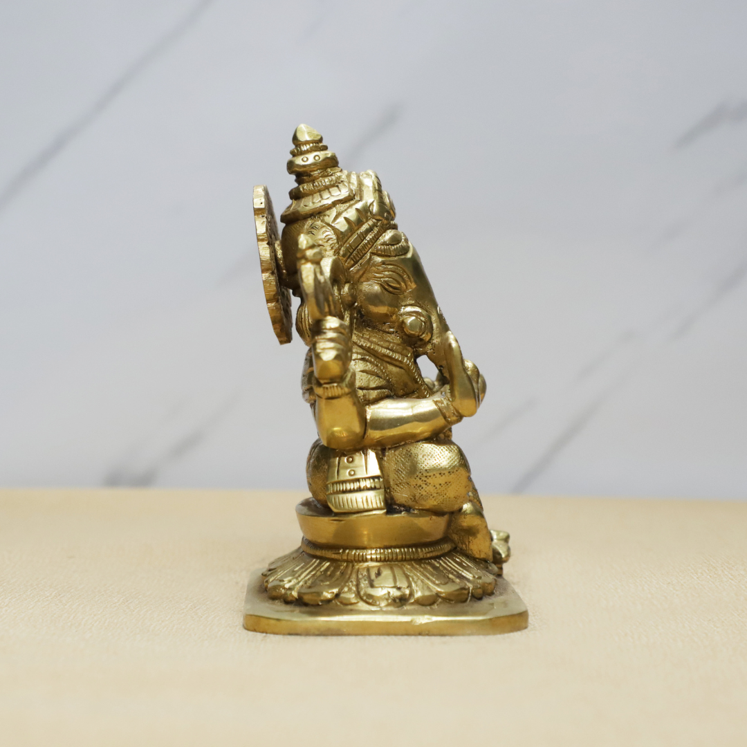 Chowki Ganesh Brass Idol