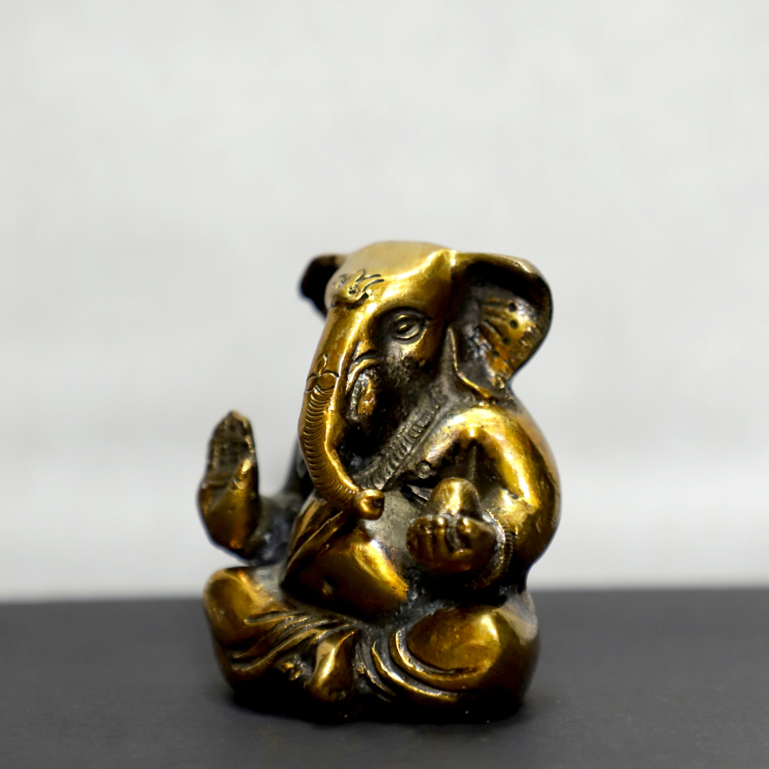 Ganju Ganesh Brass Idol