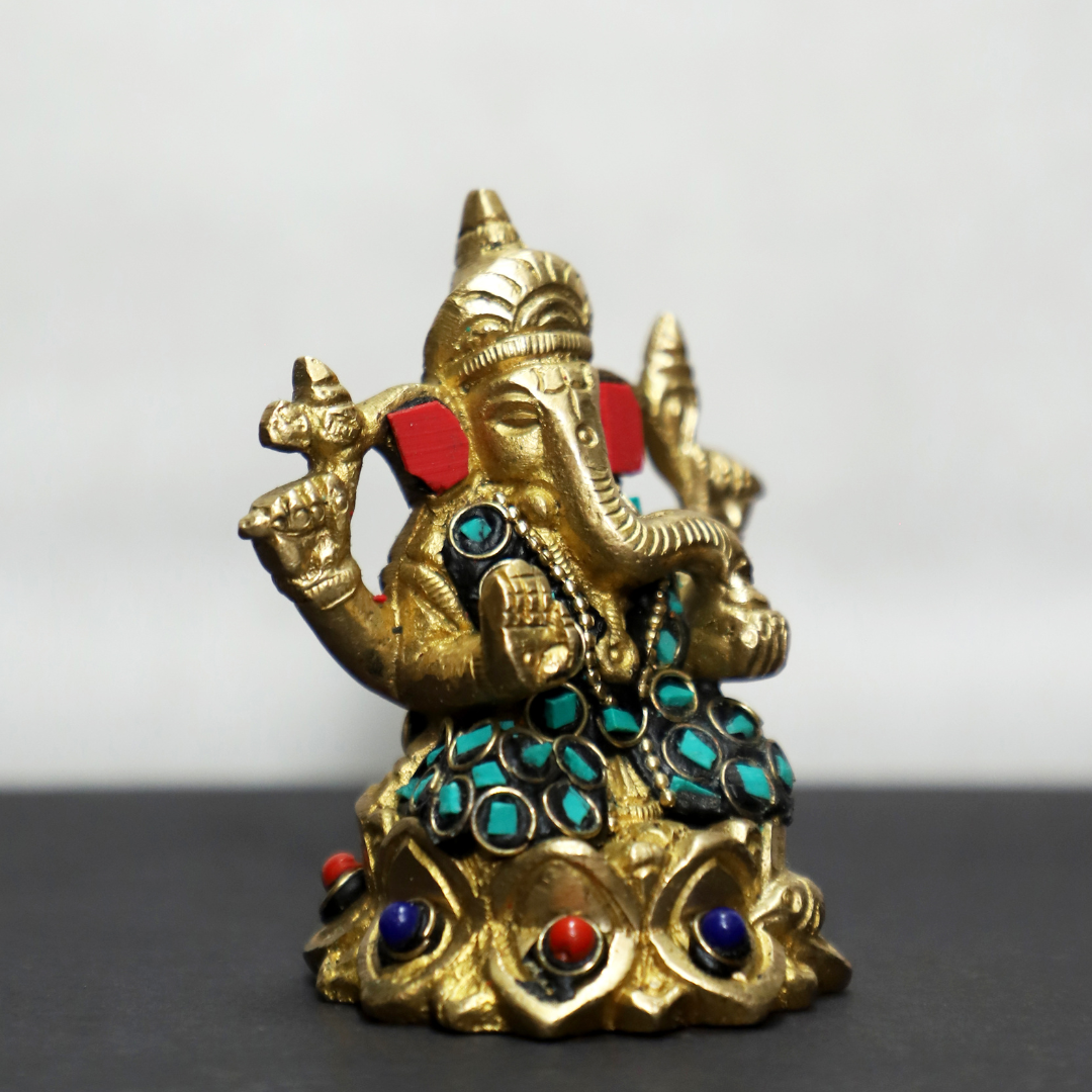 Kamal Stone Ganesh Brass Idol