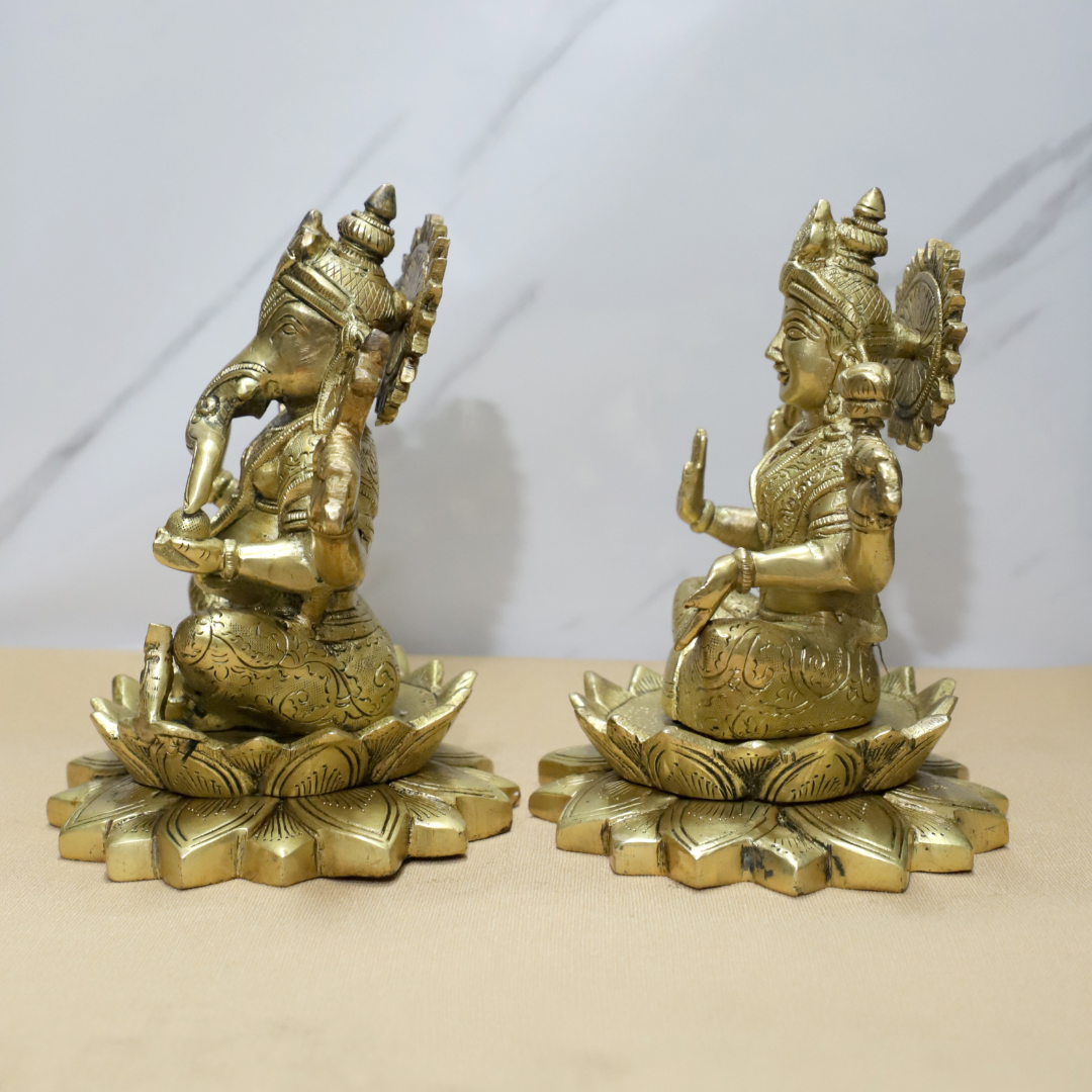 Ganesh Laxmi Kamal Pair