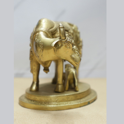 Nandi’s calf Brass idol [variety 3]
